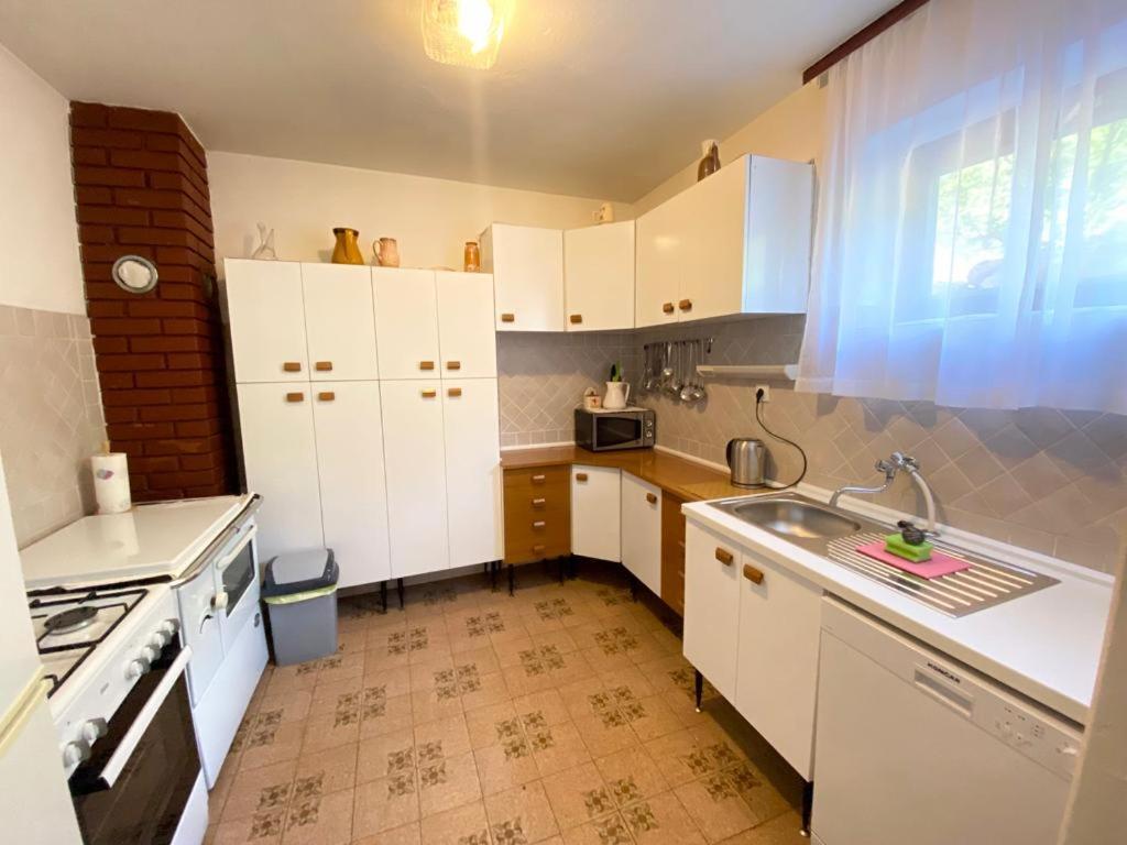 Porat Apartment Starigrad Paklenica Exterior photo