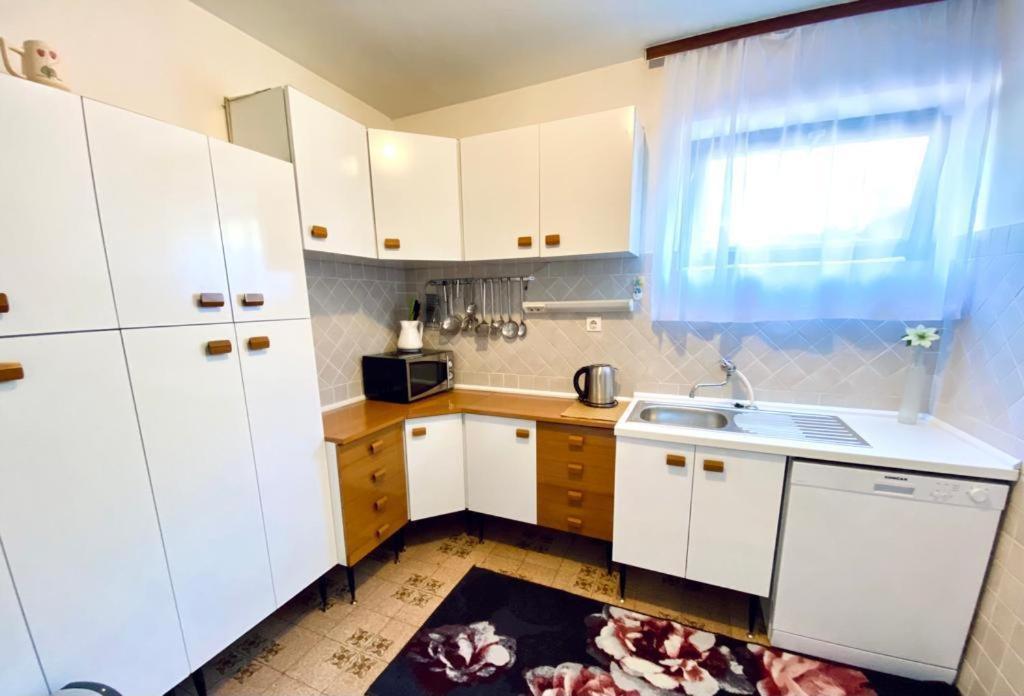 Porat Apartment Starigrad Paklenica Exterior photo
